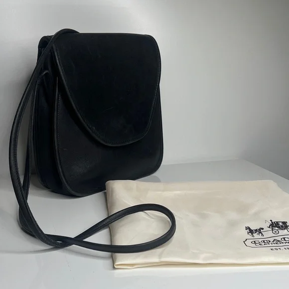 Coach Lindsay Black Leather Crossbody Bag - Picture 2 of 12